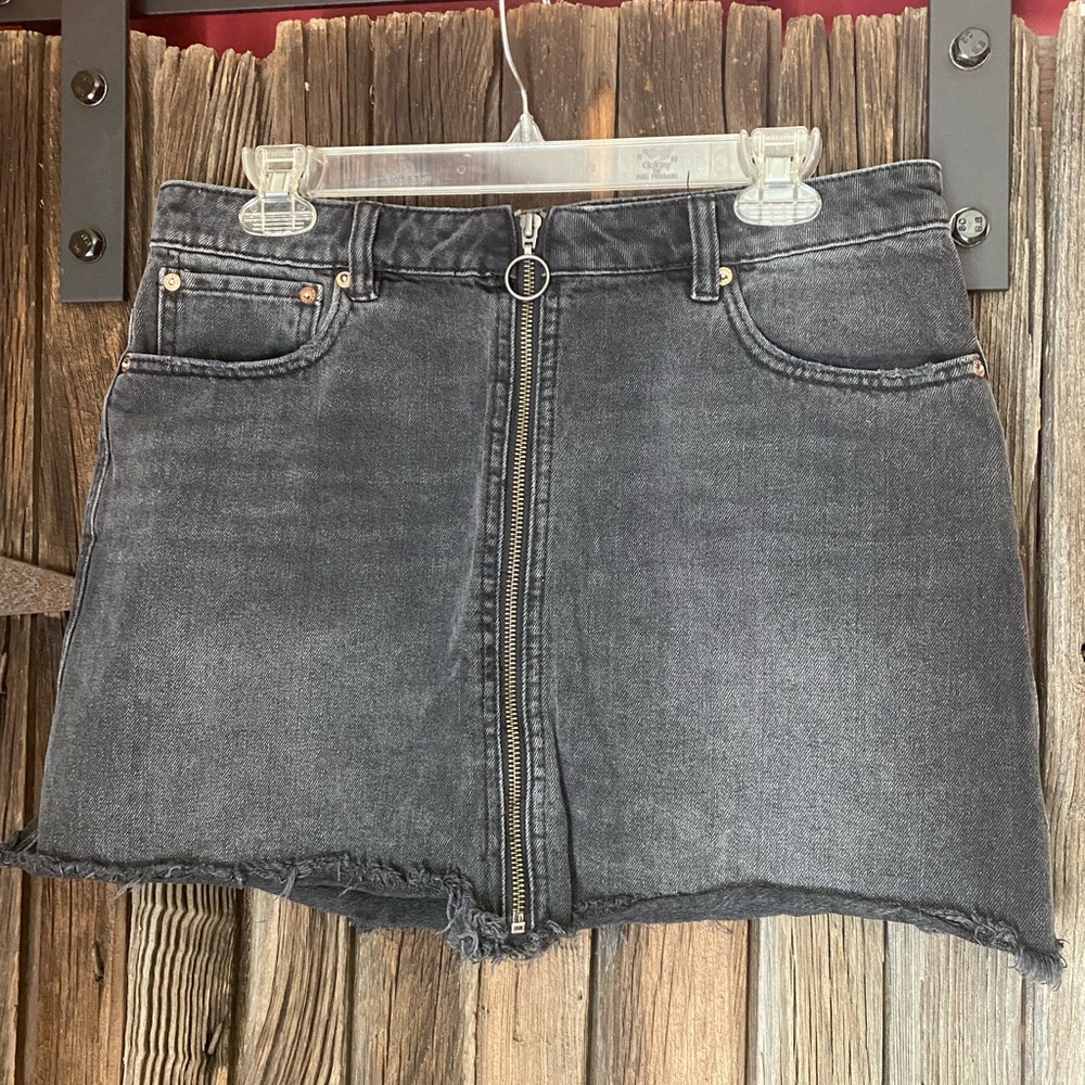 Free People • size 31 • black mini skirt